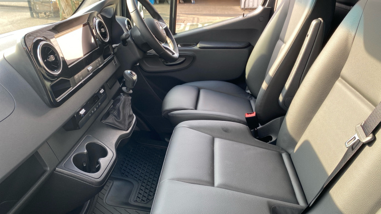 Mercedes-Benz Sprinter 315Cdi L2 Diesel Rwd 3.5t H2 Select Van